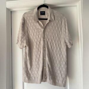 Abercrombie & Fitch Light Beige Geometric Short Sleeve Shirt